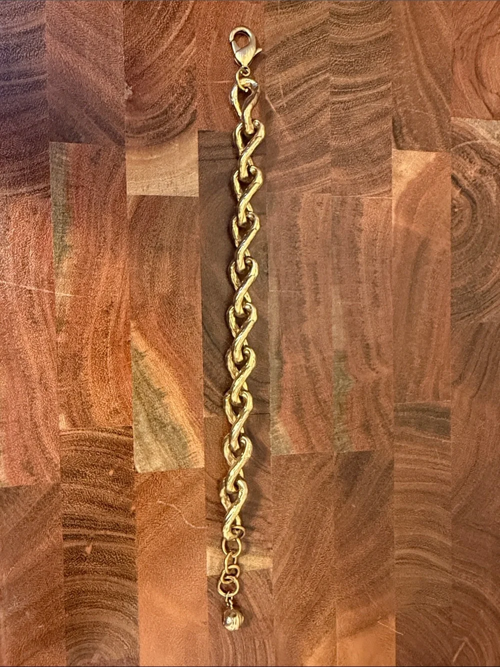 Large Gold Tone Chunky Chain Bracelet